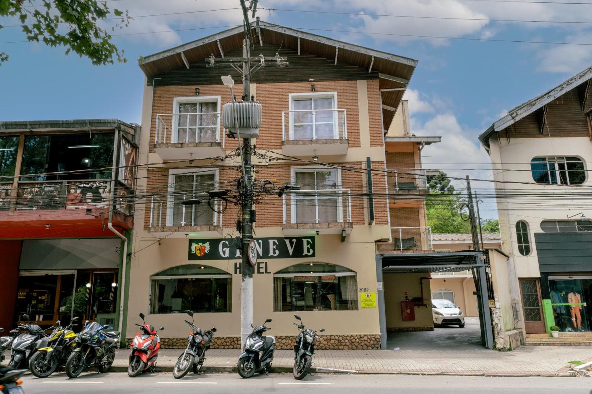 Hotel Geneve - 2Km Do Capivari Campos do Jordão Zewnętrze zdjęcie