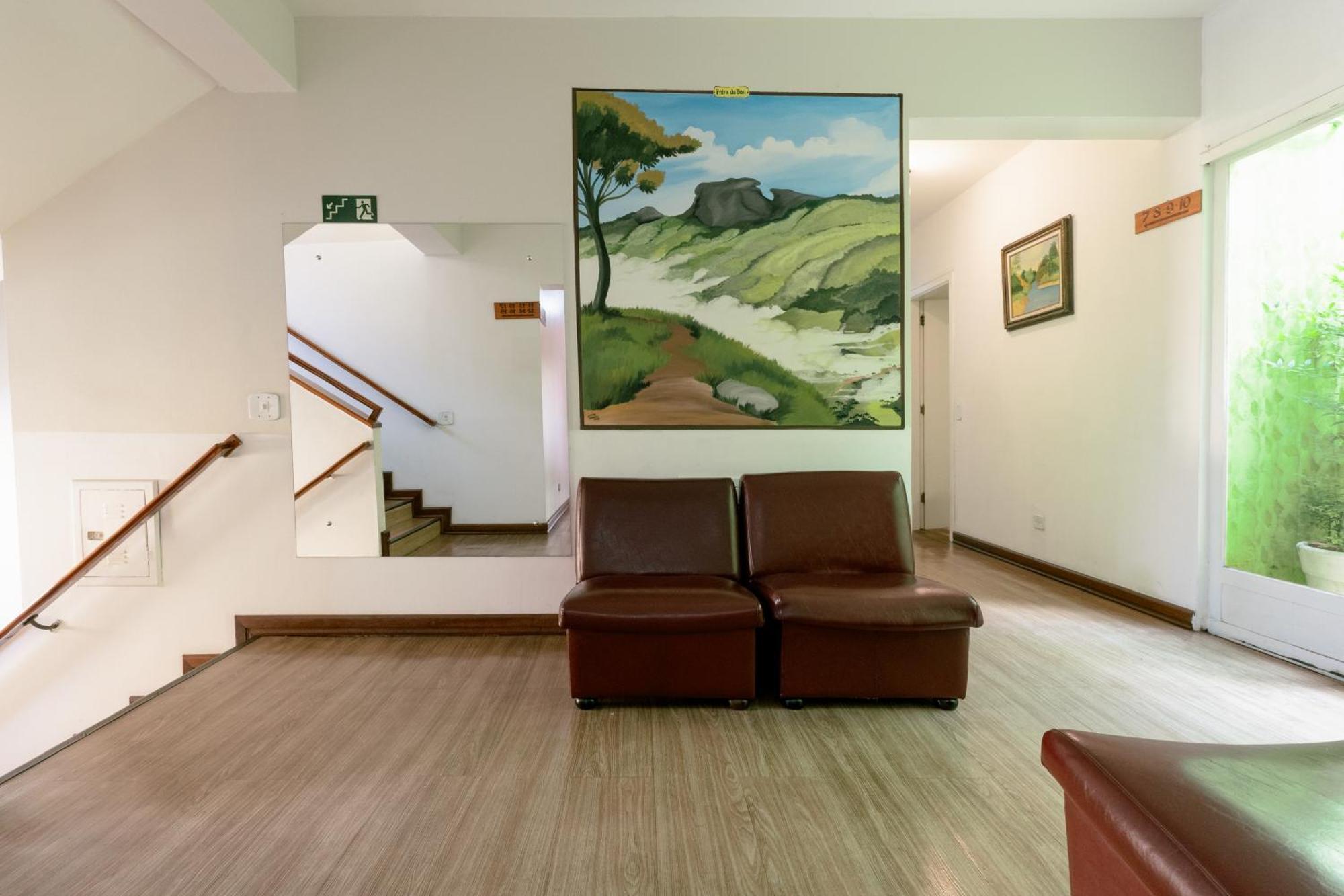 Hotel Geneve - 2Km Do Capivari Campos do Jordão Zewnętrze zdjęcie